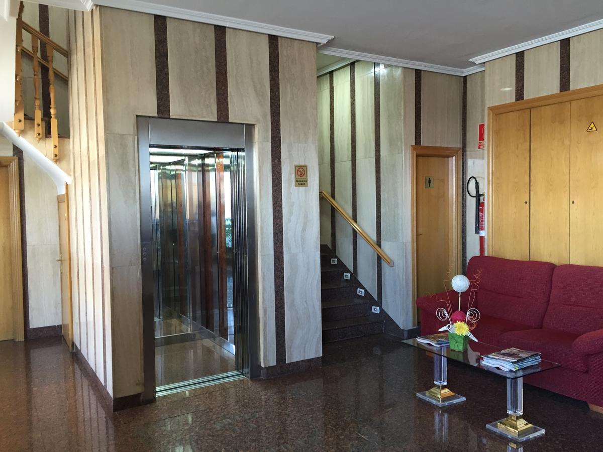 Hotel La Union Уманес-де-Мадрид Экстерьер фото